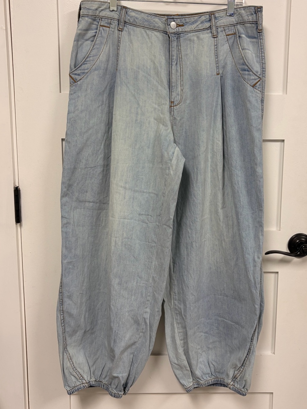 ANTHROPOLOGY  BLUE  PILCRO - Cotton High - Rise Balloon Jeans- 31 - Picture 5 of 13